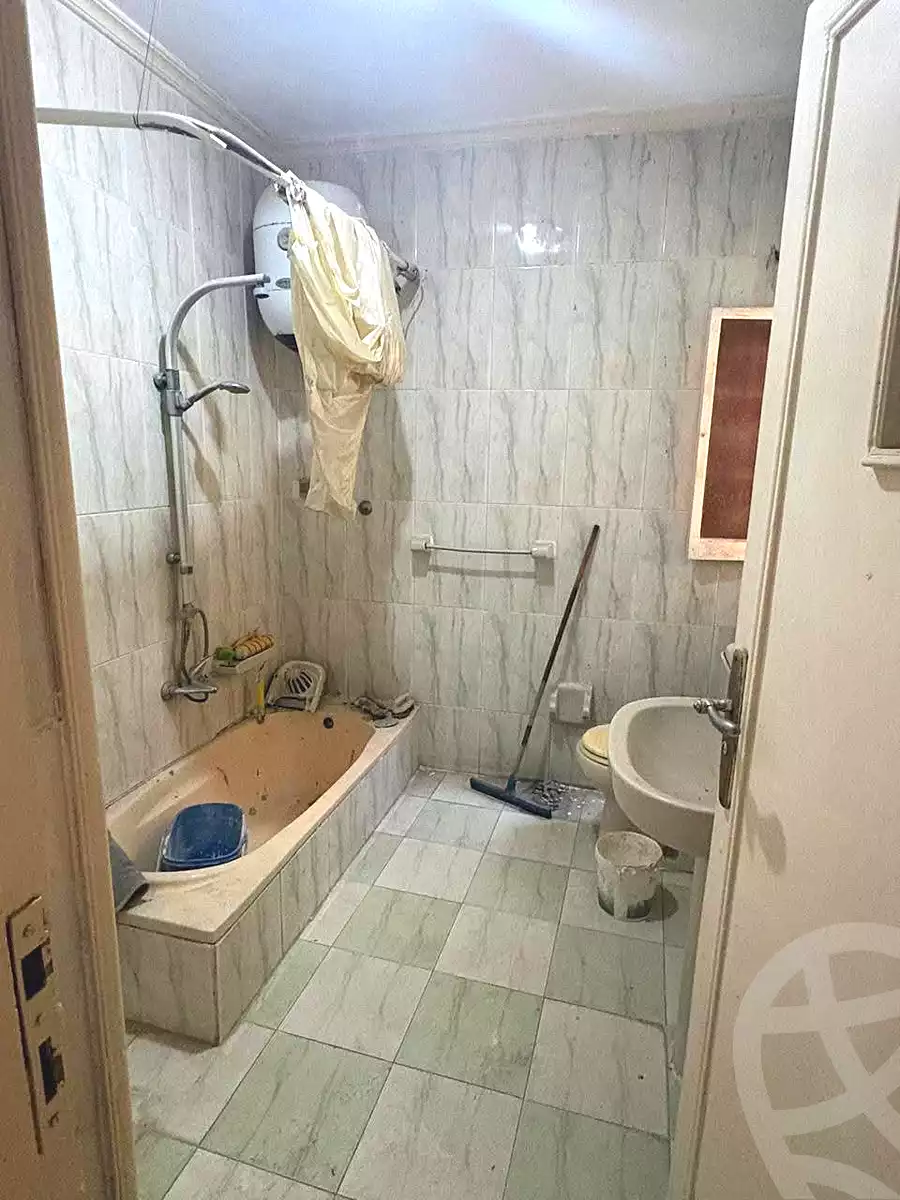 https://aqarmap.com.eg/en/listing/7183170-for-sale-alexandria-al-agamy-lbytsh-el-bostan-st
