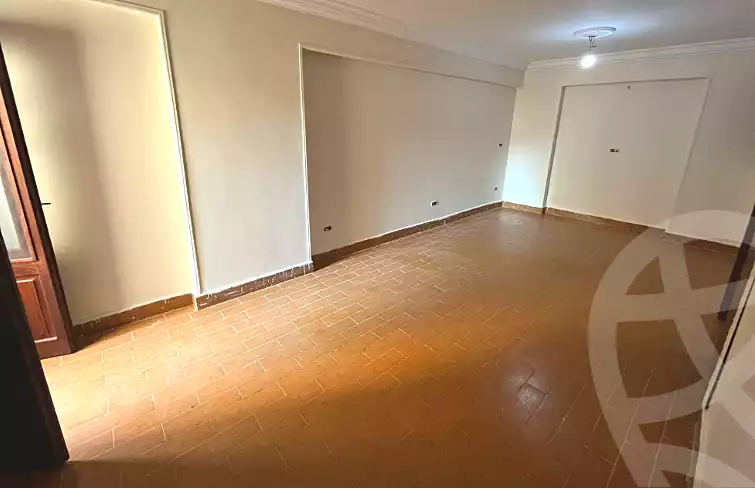 https://aqarmap.com.eg/ar/listing/7183971-for-sale-alexandria-ganaklis
