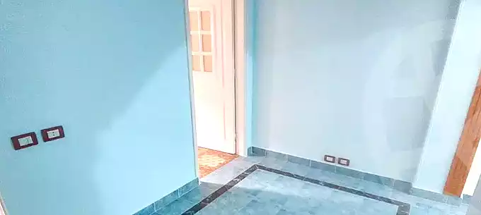 https://aqarmap.com.eg/en/listing/7185544-for-rent-alexandria-shds