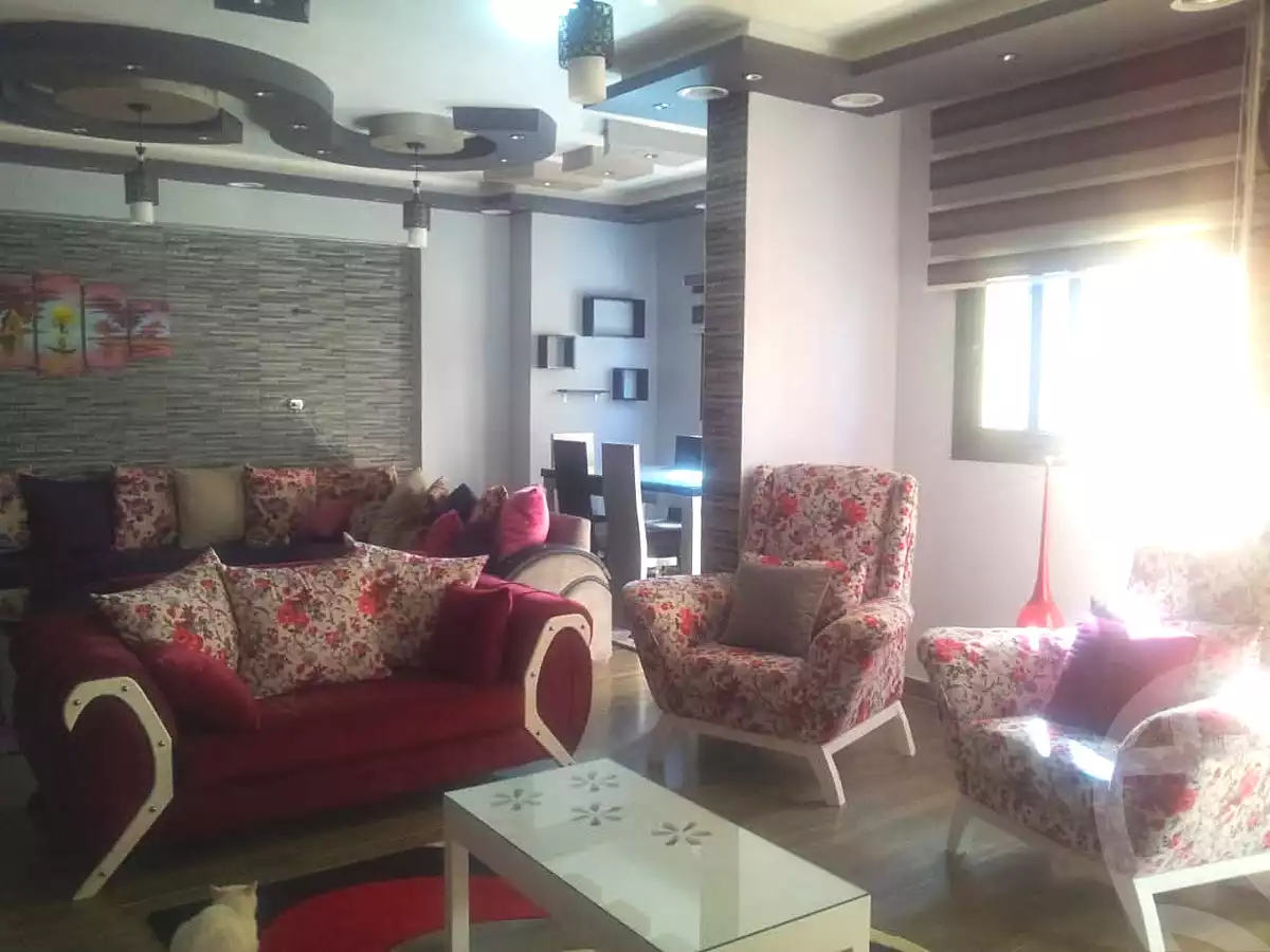 https://aqarmap.com.eg/ar/listing/7185779-for-sale-sharqia-zagazig-zagazig-city-ghasham-rd