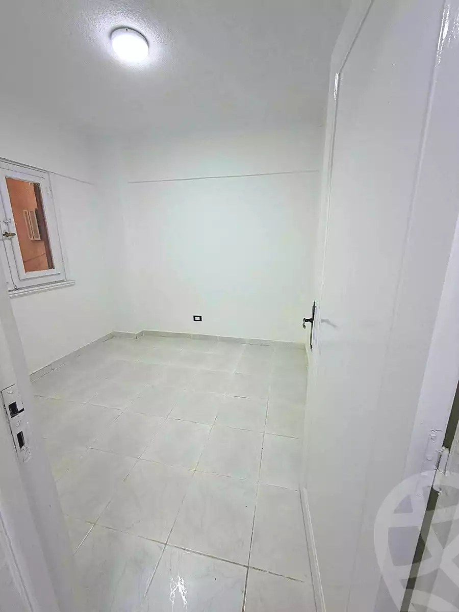 https://aqarmap.com.eg/ar/listing/7186045-for-sale-alexandria-al-agamy-shataa-el-nakheel