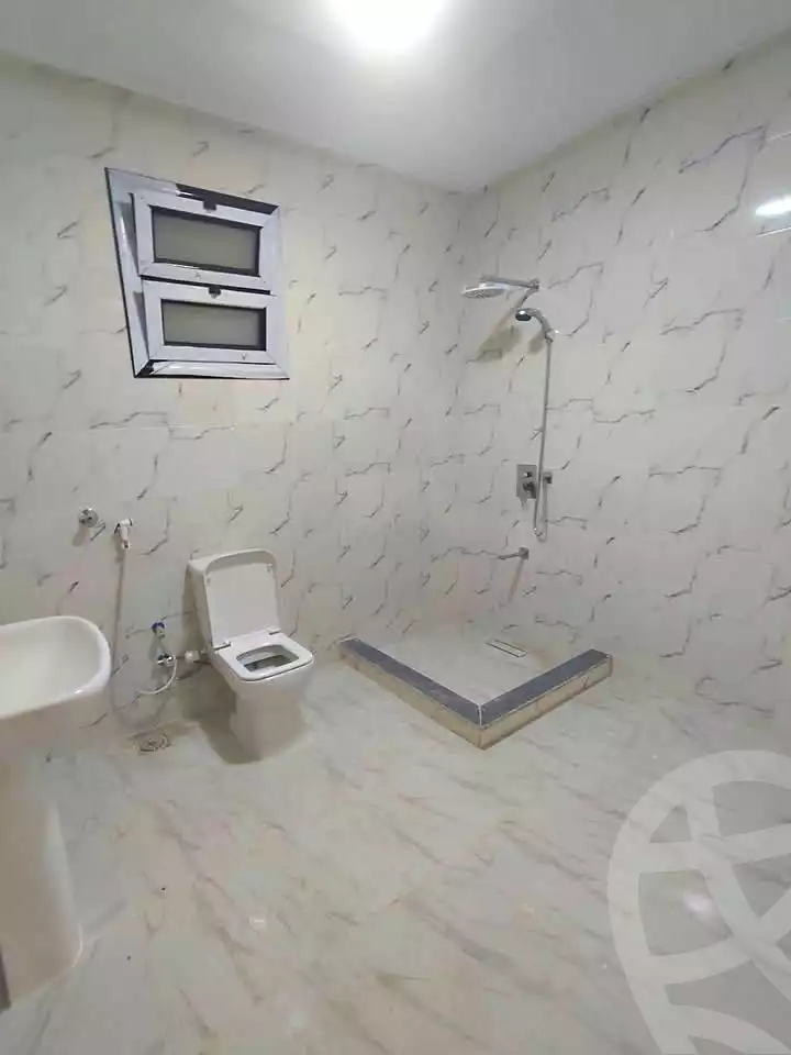 https://aqarmap.com.eg/ar/listing/7186166-for-sale-alexandria-bw-qyr-street-25