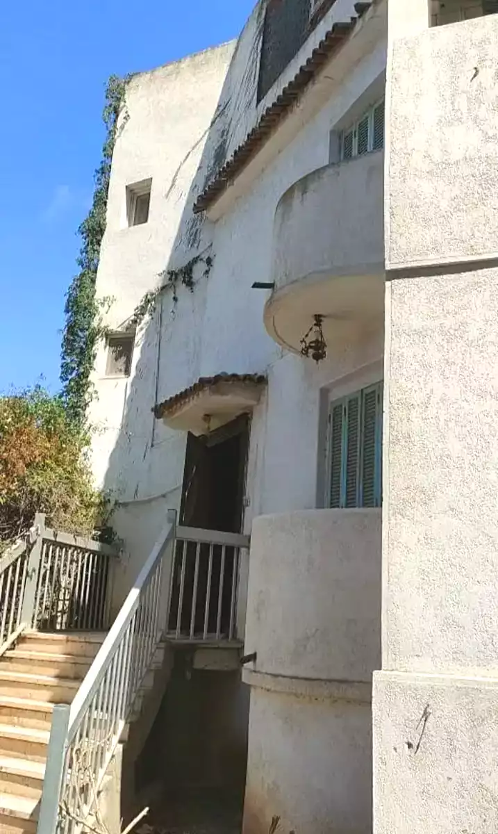 https://aqarmap.com.eg/ar/listing/7186186-for-sale-alexandria-al-agamy-lbytsh-el-hanafeya-st