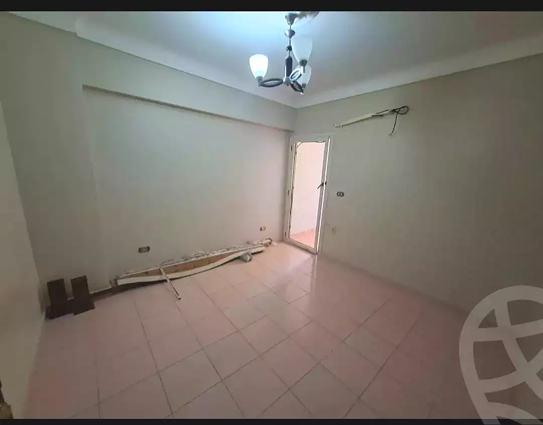 https://aqarmap.com.eg/en/listing/7186248-for-sale-alexandria-sydy-bshr-sydy-bshr-bhry-mohamed-el-srafi-st.