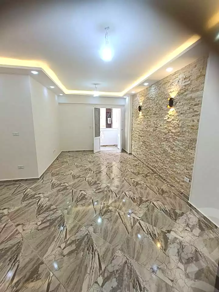 https://aqarmap.com.eg/ar/listing/7186398-for-sale-alexandria-miami-shr-jml-bd-lnsr
