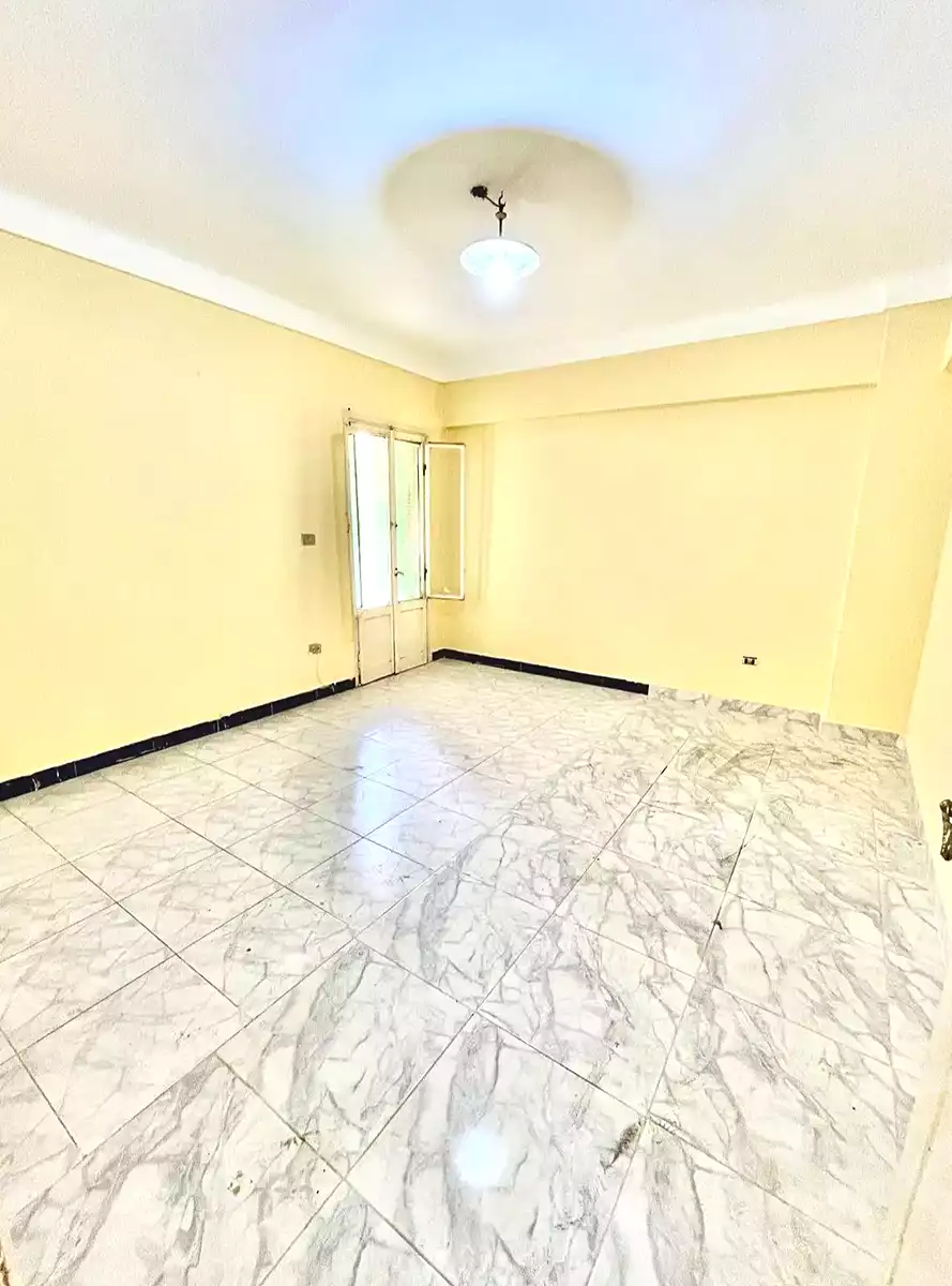 https://aqarmap.com.eg/en/listing/7187166-for-sale-alexandria-el-mandara-alex-el-mandara-bahri