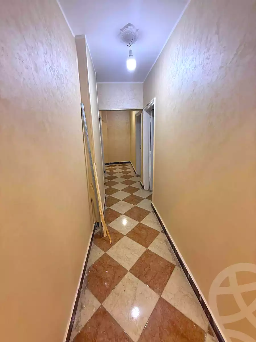 https://aqarmap.com.eg/en/listing/7187487-for-sale-cairo-helwan-helwan-el-sharkeya-latif-basha-st
