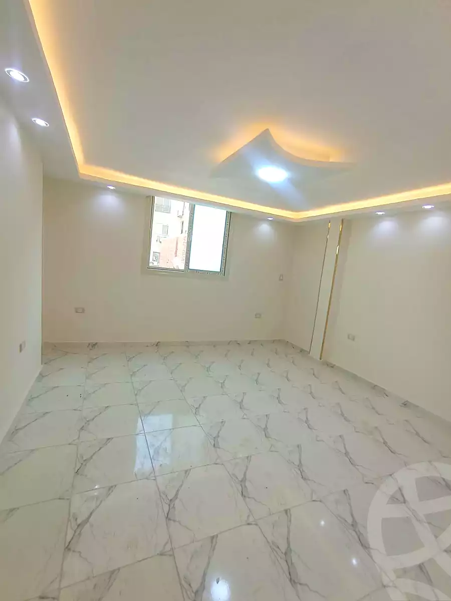 https://aqarmap.com.eg/ar/listing/7187545-for-sale-cairo-helwan-mohamed-sayed-ahmed-st