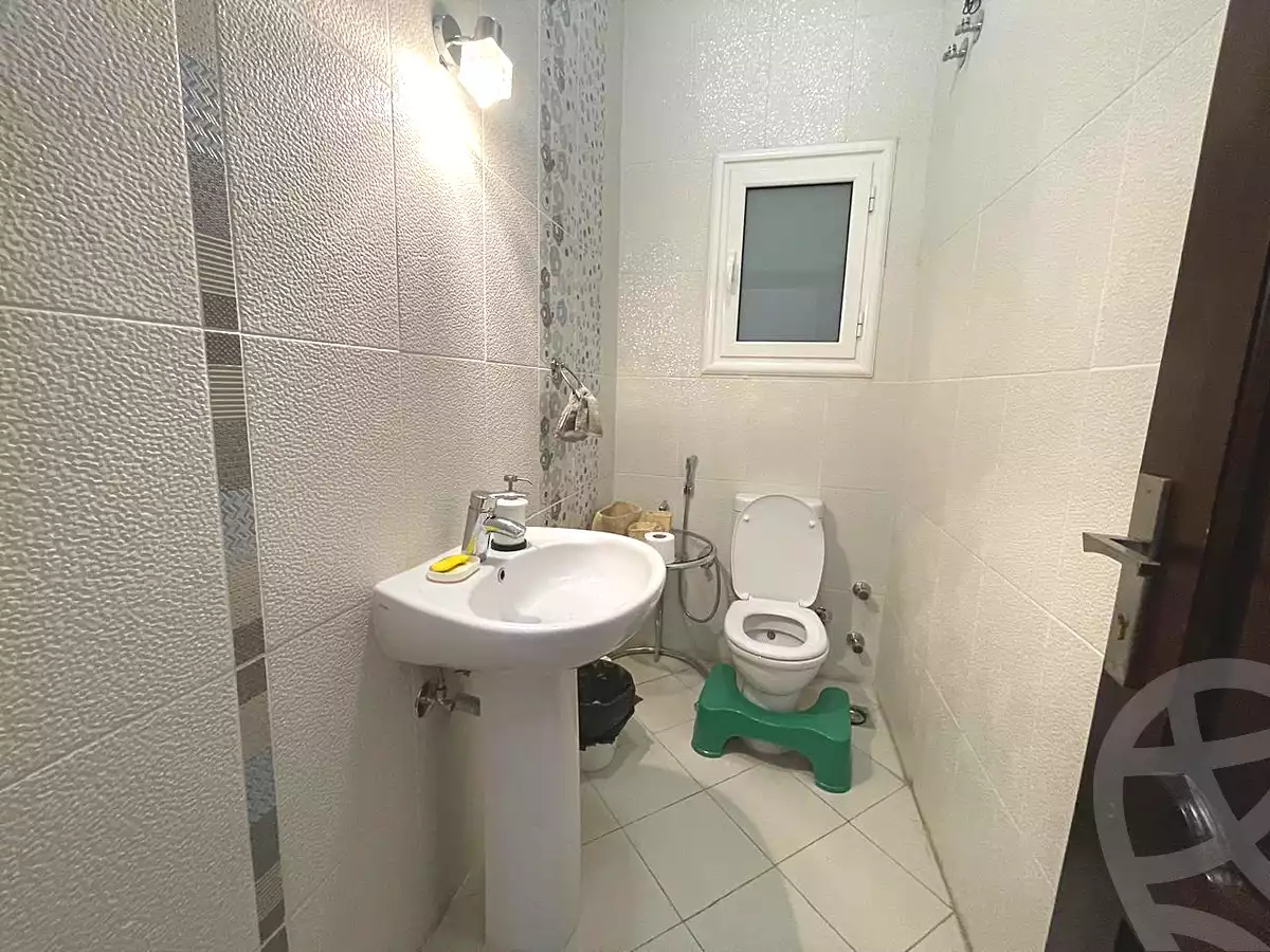 https://aqarmap.com.eg/en/listing/7187627-for-sale-cairo-new-cairo-gharb-el-golf-alaa-elsaadany-st