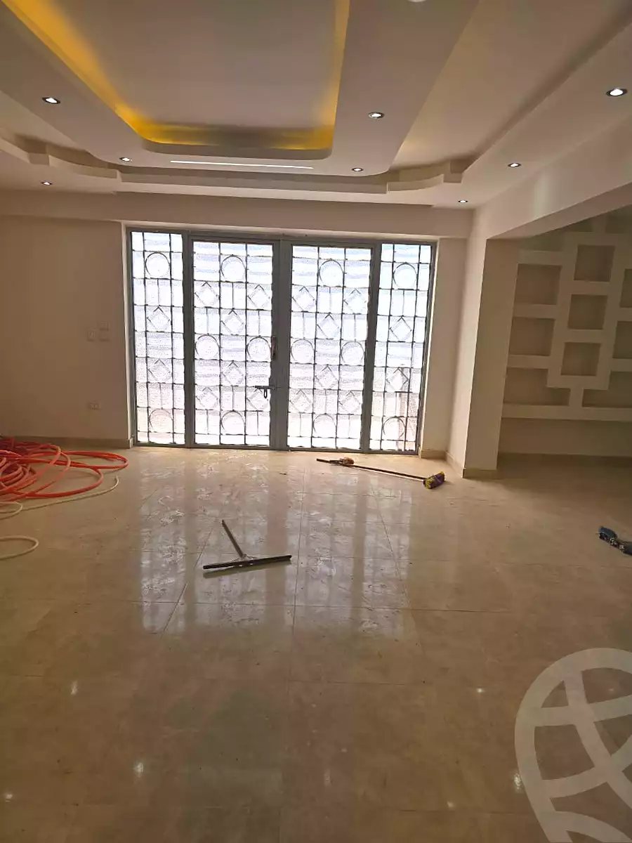 https://aqarmap.com.eg/en/listing/7187859-for-rent-cairo-6th-of-october-hadaeq-october-compounds-el-rayat-residence