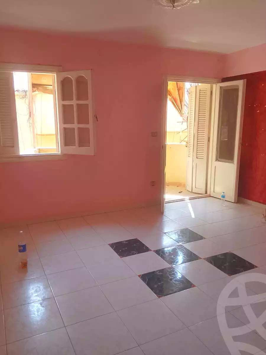 https://aqarmap.com.eg/ar/listing/7187995-for-rent-alexandria-al-agamy-bw-ywsf