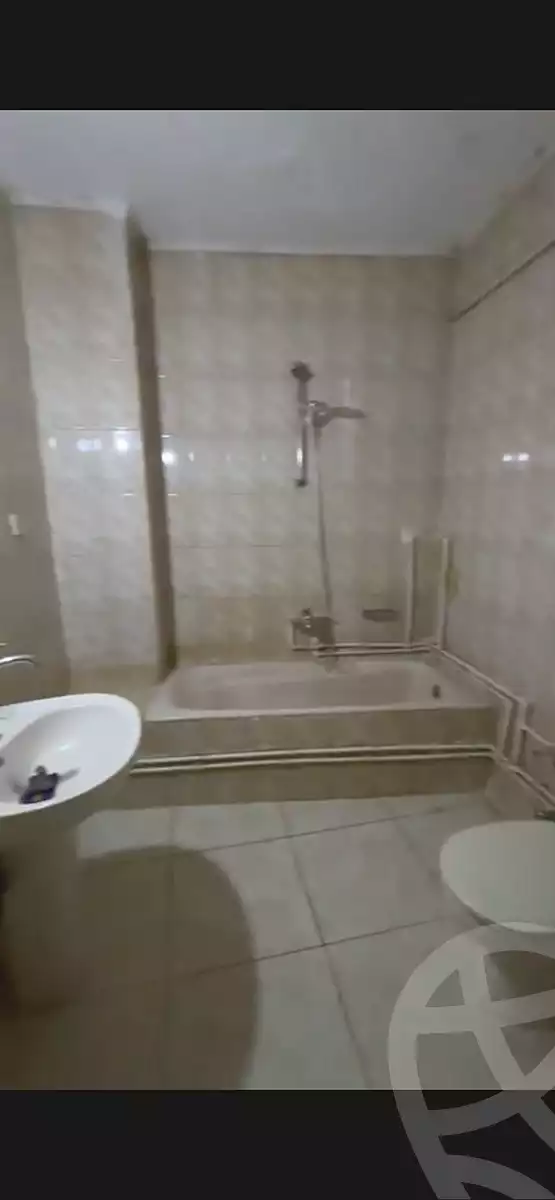 https://aqarmap.com.eg/en/listing/7188193-for-sale-cairo-ain-shams-jsr-lswys-el-arbaeen-st