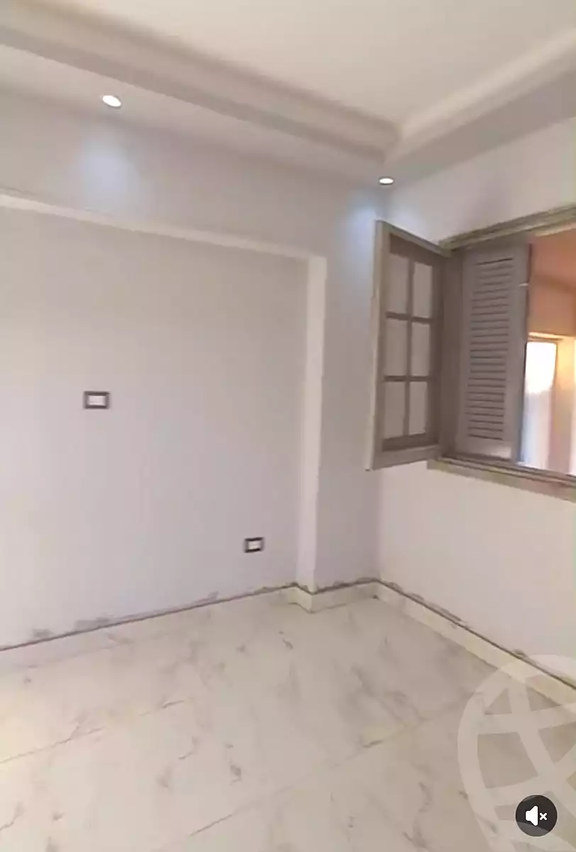 https://aqarmap.com.eg/ar/listing/7188203-for-sale-alexandria-al-agamy-bw-ywsf-hosni-mubarak-st