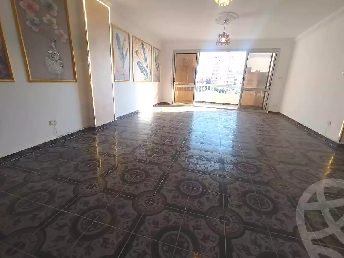 https://aqarmap.com.eg/en/listing/7188211-for-sale-alexandria-al-agamy-el-hanouvel