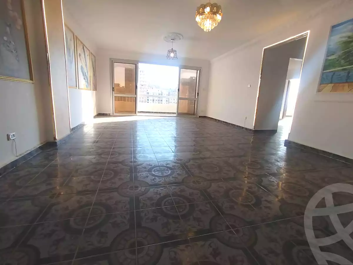 https://aqarmap.com.eg/en/listing/7188211-for-sale-alexandria-al-agamy-el-hanouvel