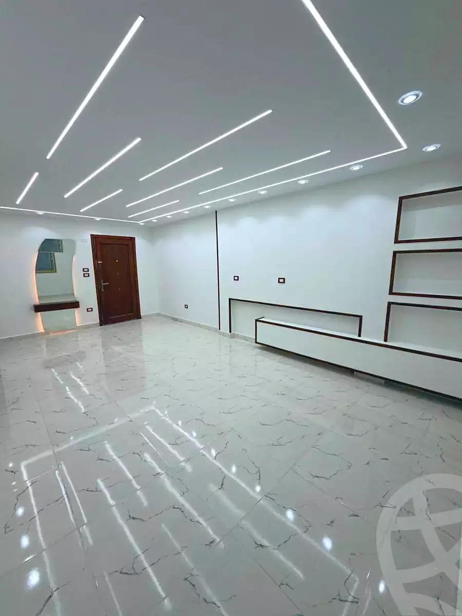 https://aqarmap.com.eg/en/listing/7189051-for-sale-alexandria-lsywf-el-falki