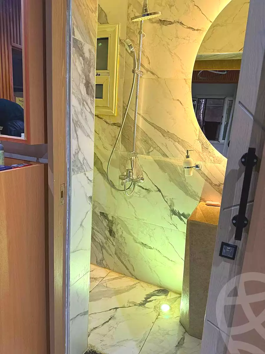 https://aqarmap.com.eg/ar/listing/7189454-for-sale-cairo-shoubra-el-sahel-al-hayeth-st
