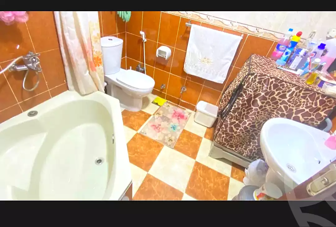https://aqarmap.com.eg/ar/listing/7189509-for-sale-cairo-el-haram-el-maryotya-el-orouba-st