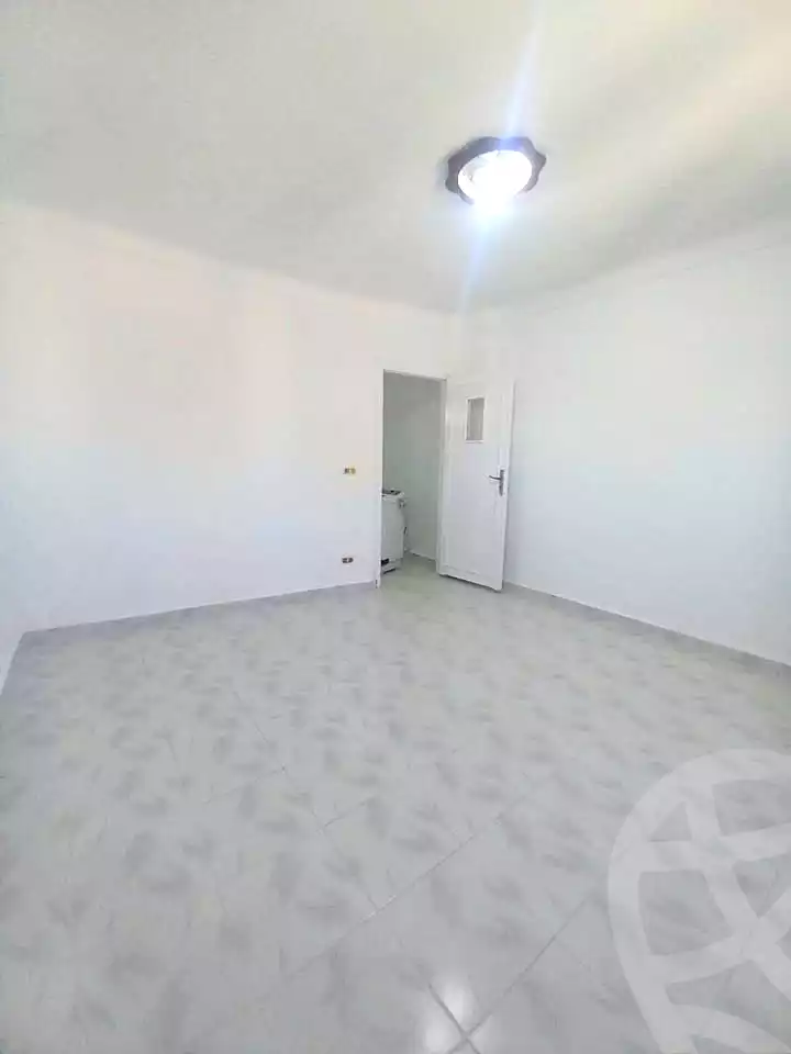 https://aqarmap.com.eg/ar/listing/7189688-for-sale-alexandria-sydy-bshr-sydy-bshr-bhry-khalil-hamada-st