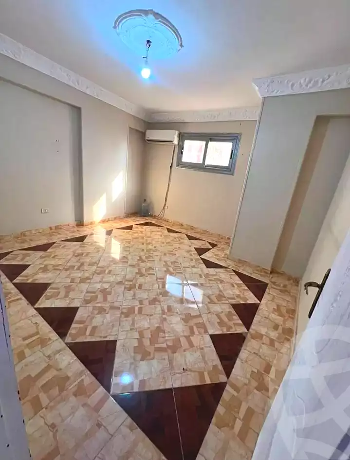 https://aqarmap.com.eg/ar/listing/7189702-for-sale-alexandria-miami-shr-jml-bd-lnsr