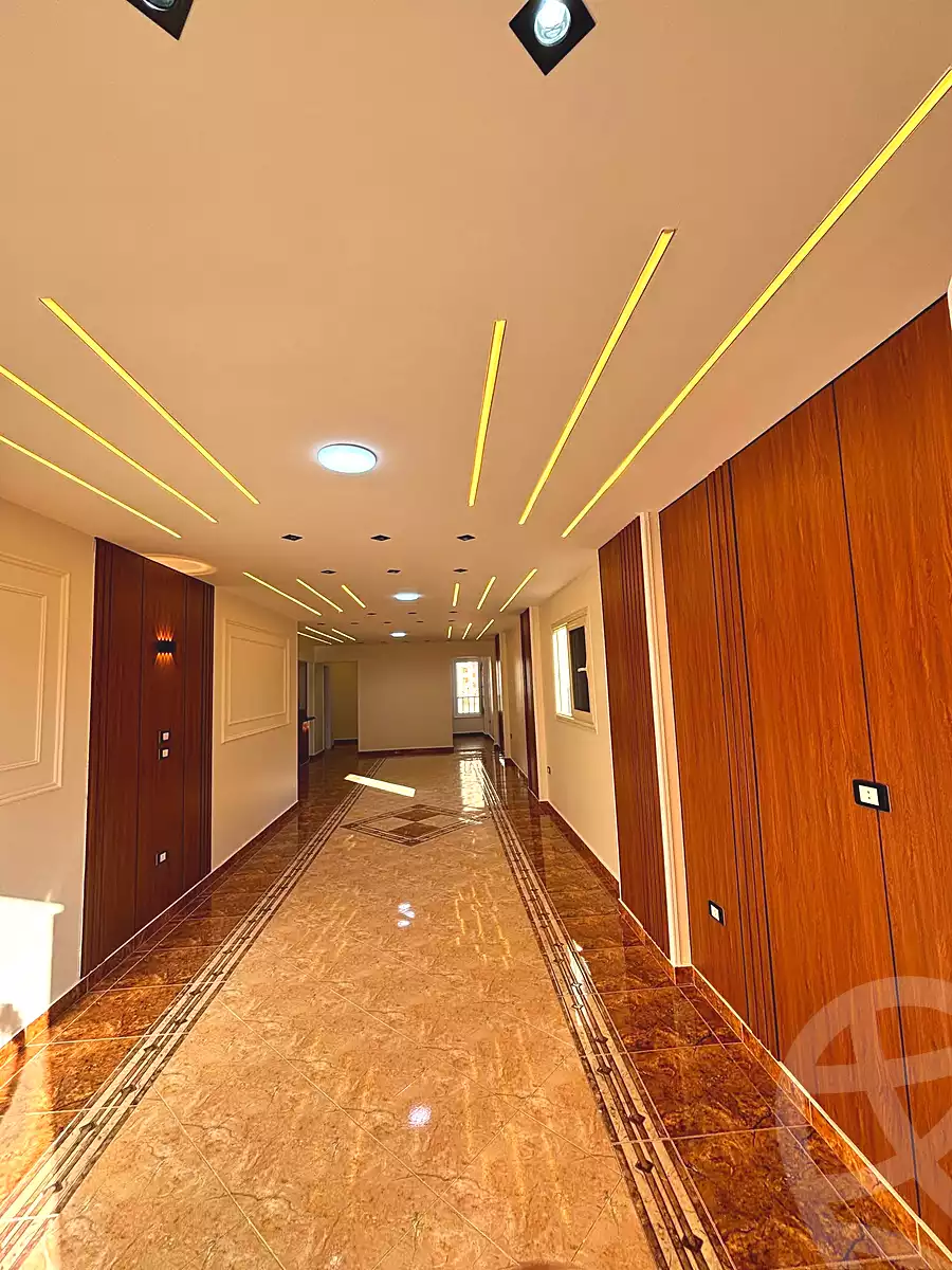 https://aqarmap.com.eg/ar/listing/7189845-for-sale-alexandria-sydy-bshr-sydy-bshr-bhry