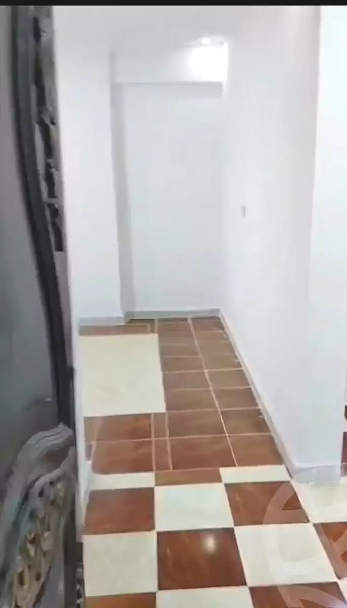 https://aqarmap.com.eg/ar/listing/7189909-for-rent-alexandria-new-miami-eskot