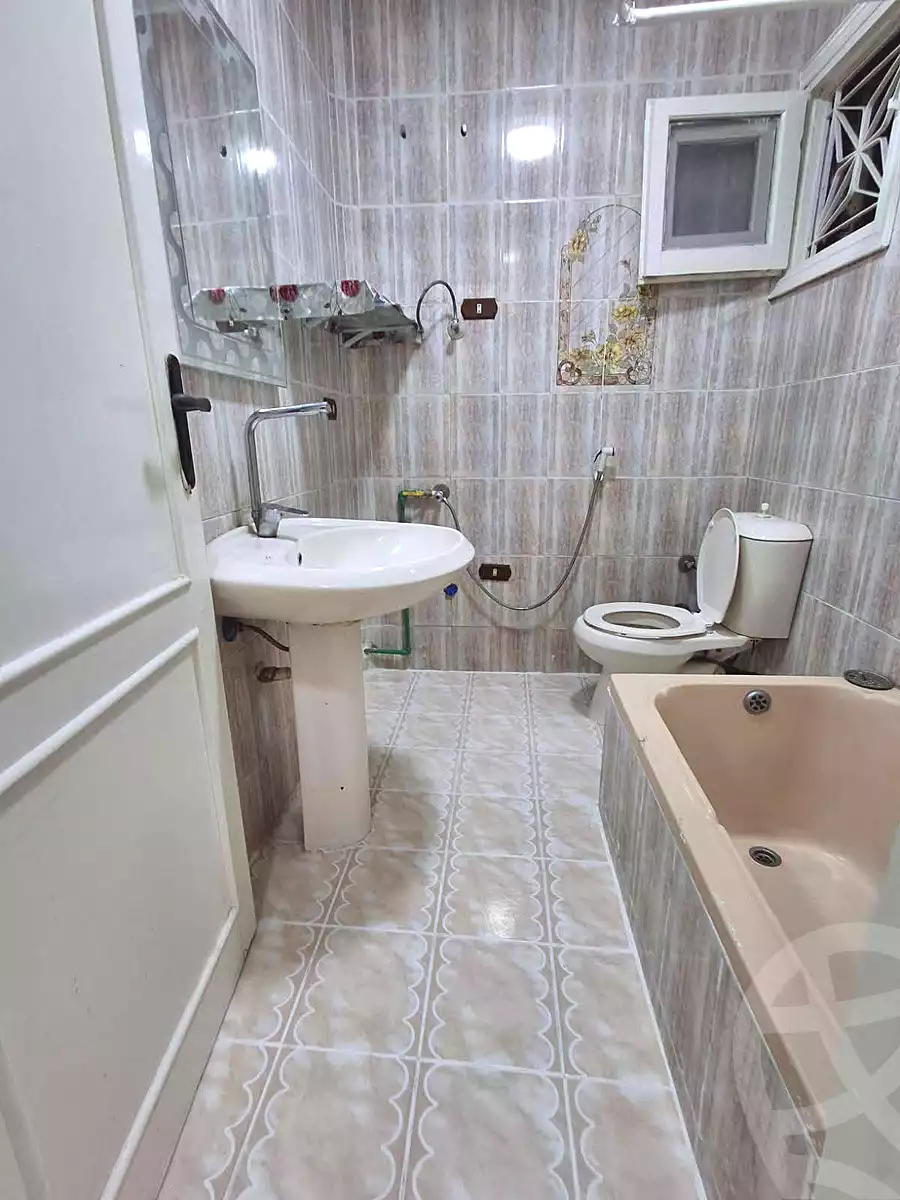 https://aqarmap.com.eg/en/listing/7189993-for-sale-alexandria-al-agamy