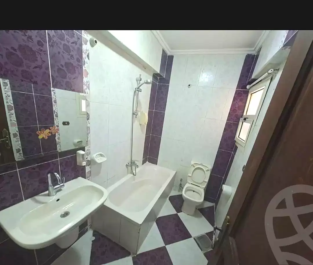 https://aqarmap.com.eg/en/listing/7190180-for-sale-alexandria-sydy-bshr-sydy-bshr-bhry