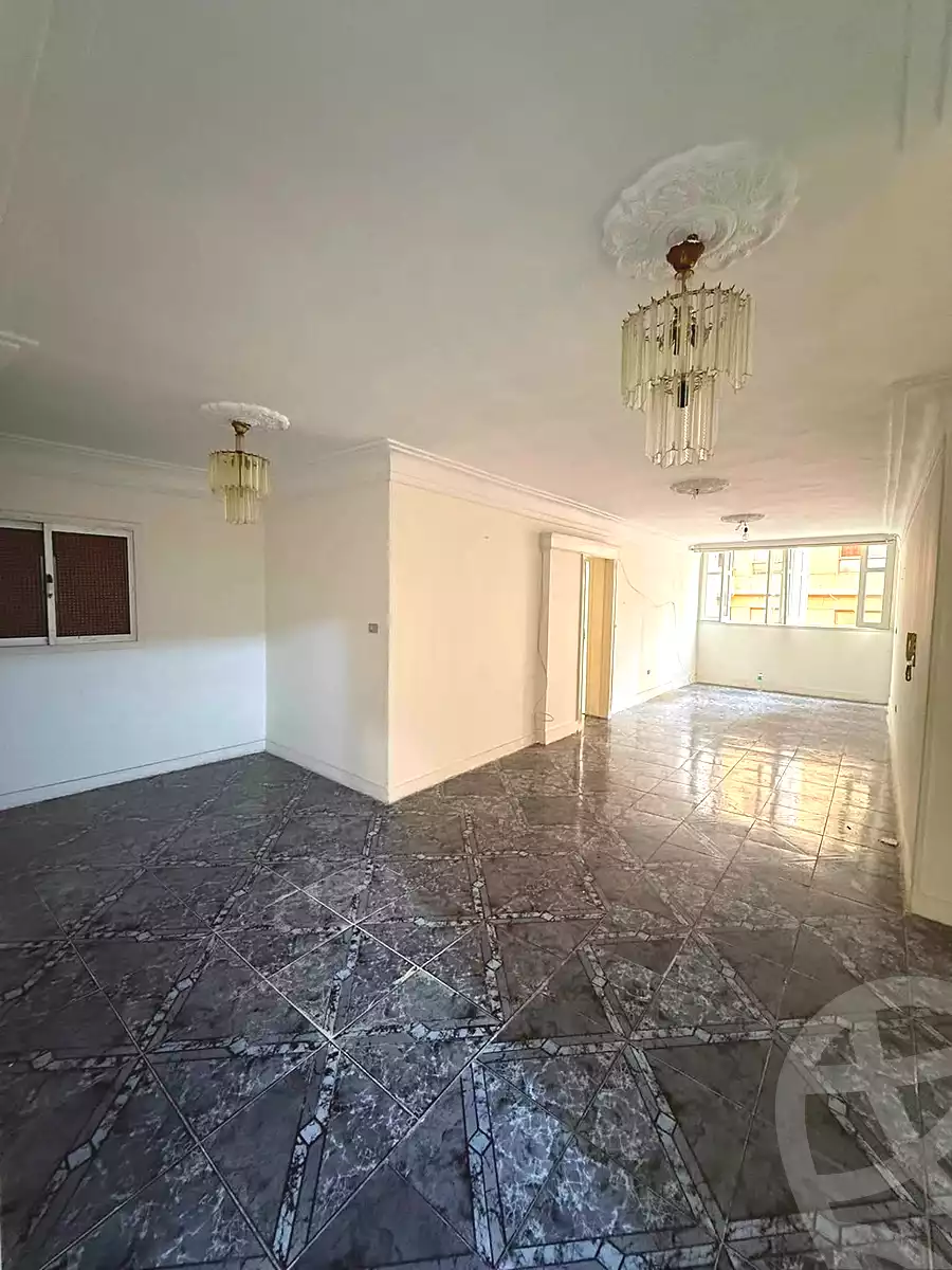 https://aqarmap.com.eg/ar/listing/7190276-for-sale-alexandria-sydy-bshr-sydy-bshr-qbly