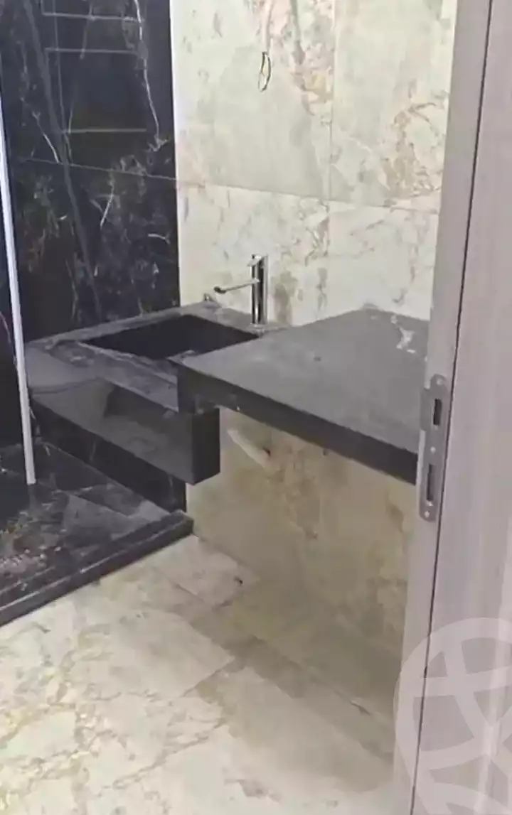 https://aqarmap.com.eg/en/listing/7190365-for-rent-alexandria-moharram-bey