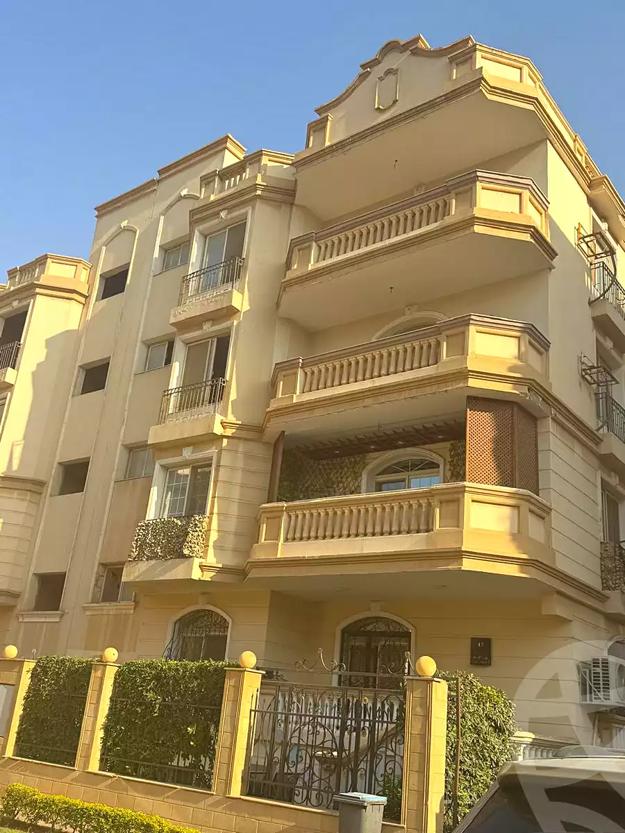 https://aqarmap.com.eg/ar/listing/7190461-for-sale-cairo-new-cairo-south-investors-mohammed-nagib-axis-st