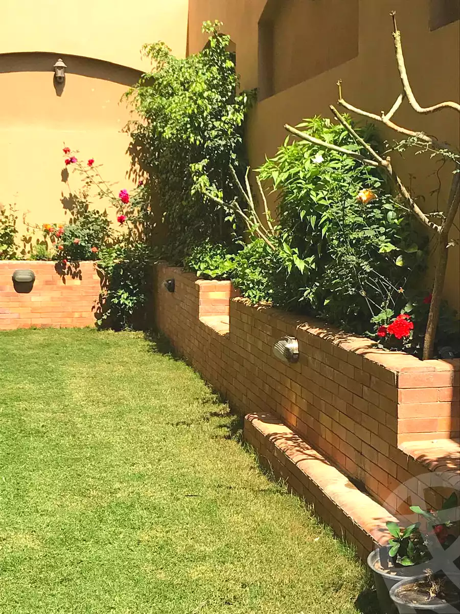 https://aqarmap.com.eg/ar/listing/7190499-for-sale-cairo-new-cairo-el-ahyaa-first-neighborhood-street-1