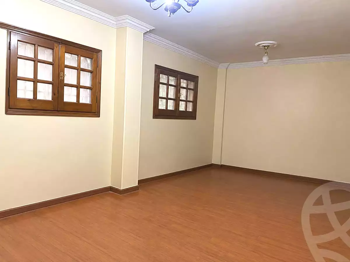 https://aqarmap.com.eg/ar/listing/7190499-for-sale-cairo-new-cairo-el-ahyaa-first-neighborhood-street-1