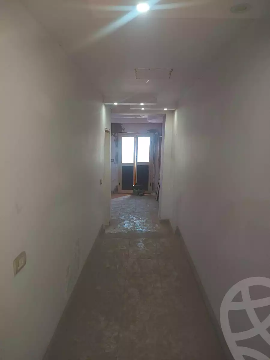 https://aqarmap.com.eg/ar/listing/7190672-for-sale-cairo-helwan-el-shareaa-el-sharby-st