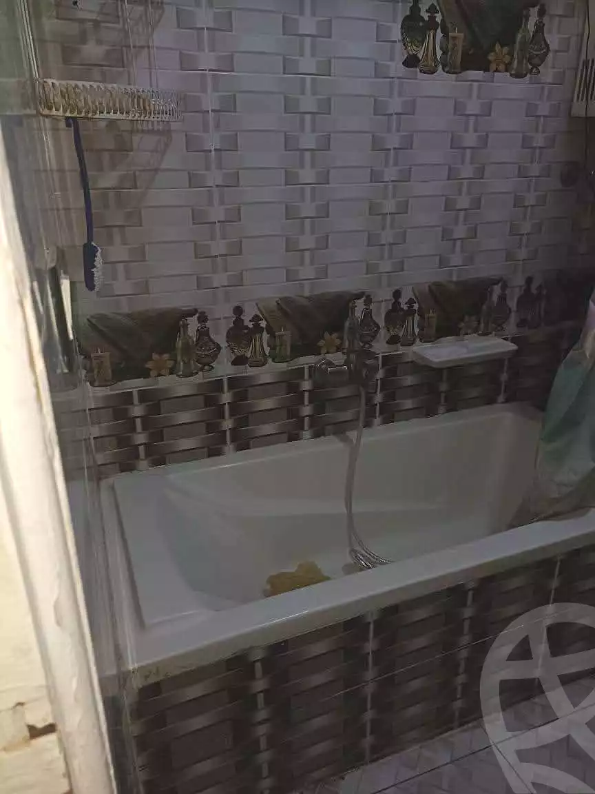 https://aqarmap.com.eg/ar/listing/7190794-for-sale-cairo-ain-shams-ahmed-esmat-st