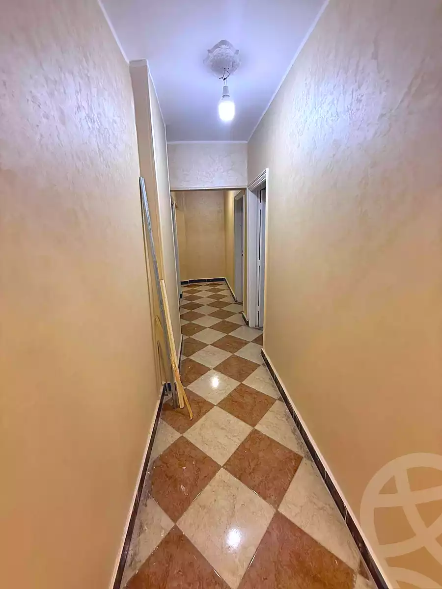 https://aqarmap.com.eg/ar/listing/7191254-for-sale-cairo-helwan-helwan-el-sharkeya-latif-basha-st