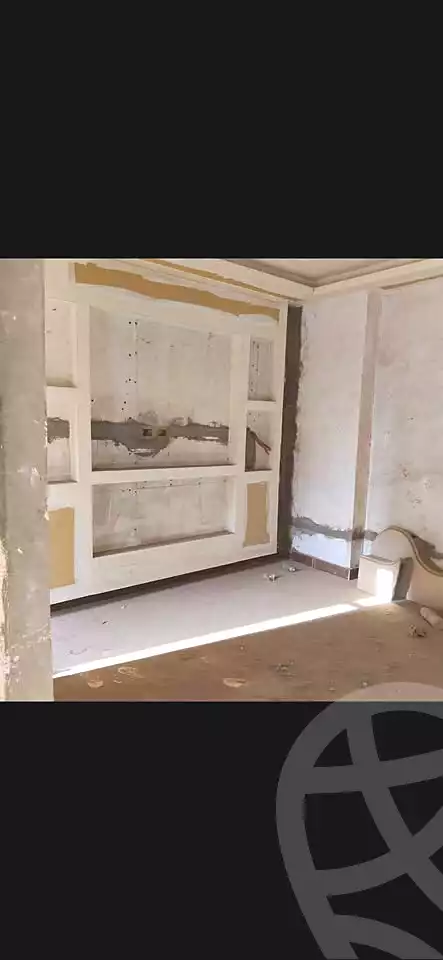 https://aqarmap.com.eg/ar/listing/7191355-for-sale-cairo-helwan-hadayek-helwan-el-khashab-canal