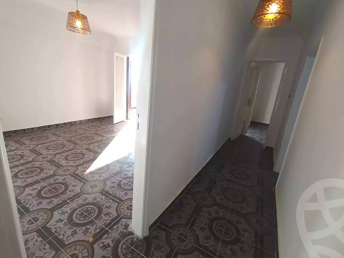 https://aqarmap.com.eg/en/listing/7191420-for-sale-alexandria-al-agamy-el-hanouvel-el-zahraa-city-st