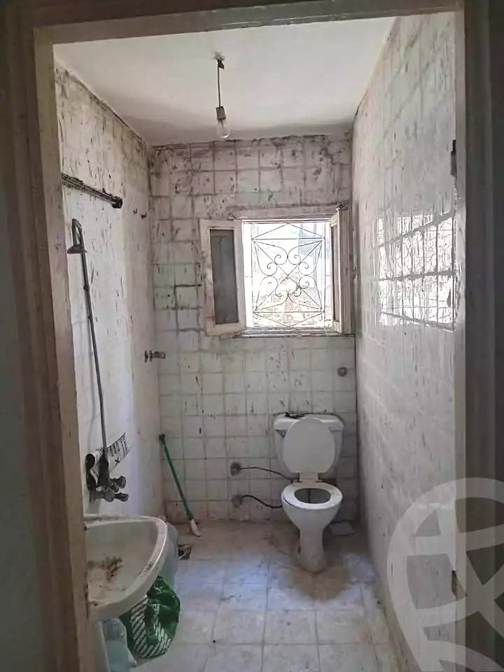 https://aqarmap.com.eg/ar/listing/7191535-for-sale-alexandria-al-agamy-lbytsh-al-andalous-wa-al-hgaz-st