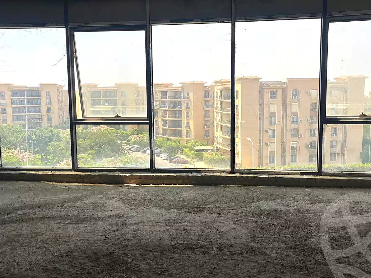 https://aqarmap.com.eg/en/listing/7191638-for-sale-cairo-new-cairo-compounds-cairo-business-park