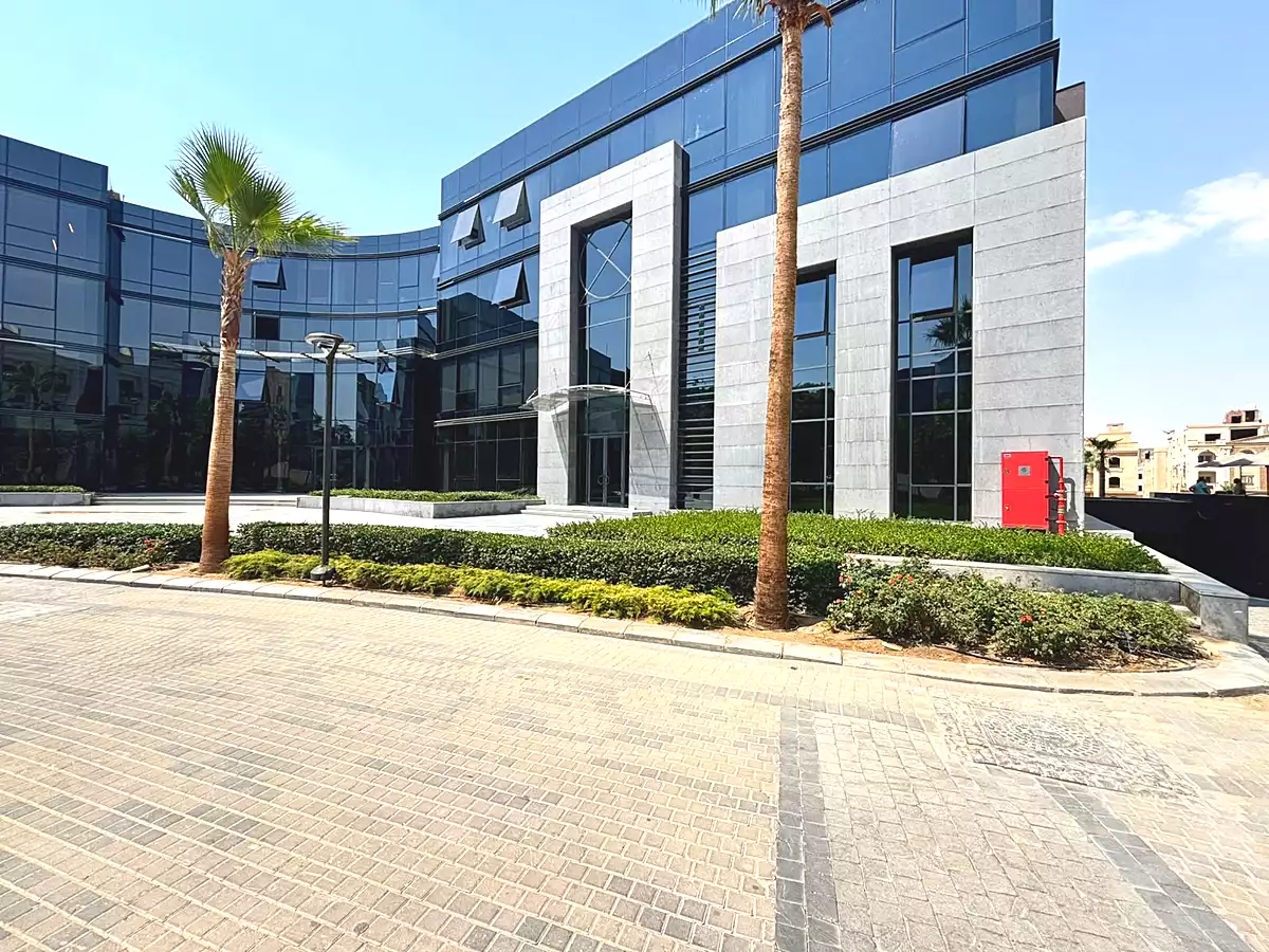 https://aqarmap.com.eg/en/listing/7191638-for-sale-cairo-new-cairo-compounds-cairo-business-park