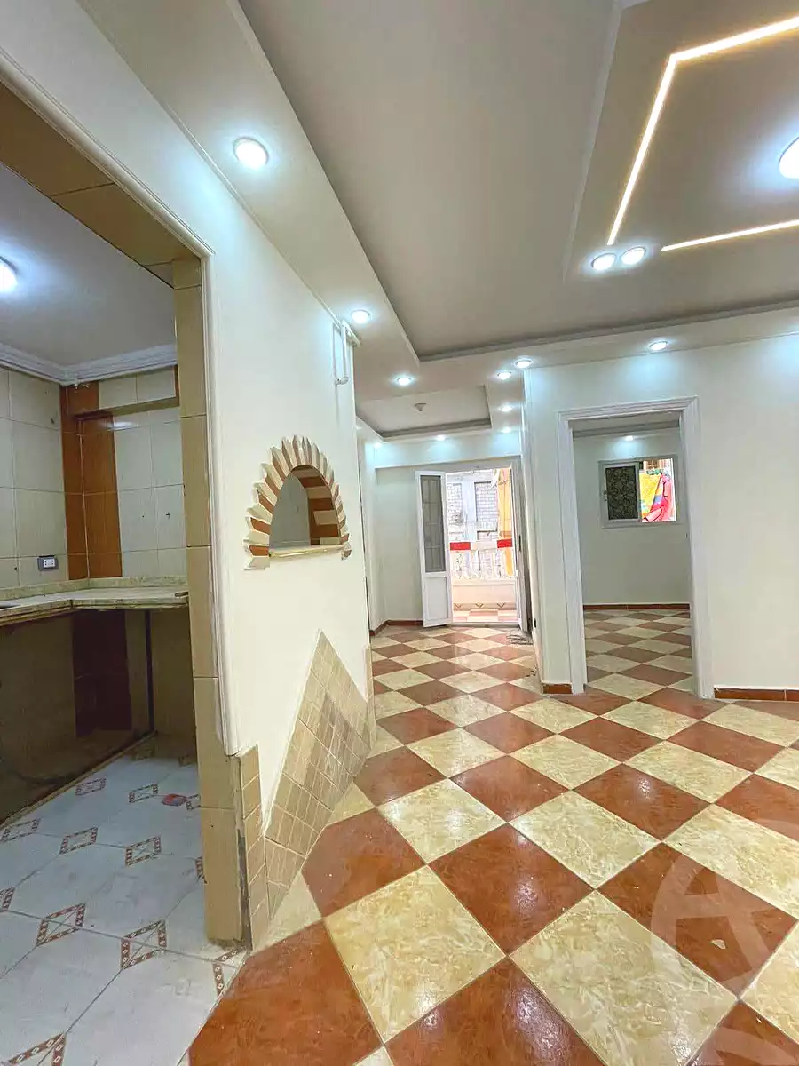https://aqarmap.com.eg/ar/listing/7191940-for-sale-alexandria-new-miami-street-10