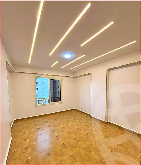 https://aqarmap.com.eg/ar/listing/7192044-for-sale-alexandria-sydy-bshr-sydy-bshr-bhry-mohamed-el-srafi-st.
