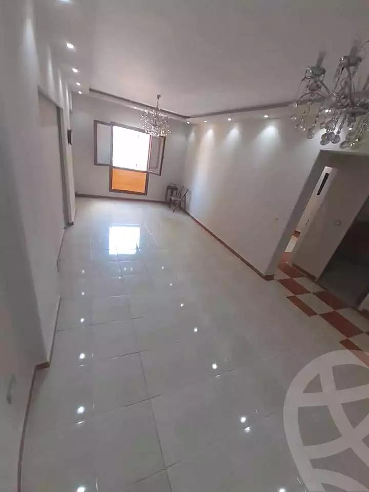 https://aqarmap.com.eg/ar/listing/7192054-for-sale-alexandria-sydy-bshr-sydy-bshr-bhry-shr-mhmd-njyb