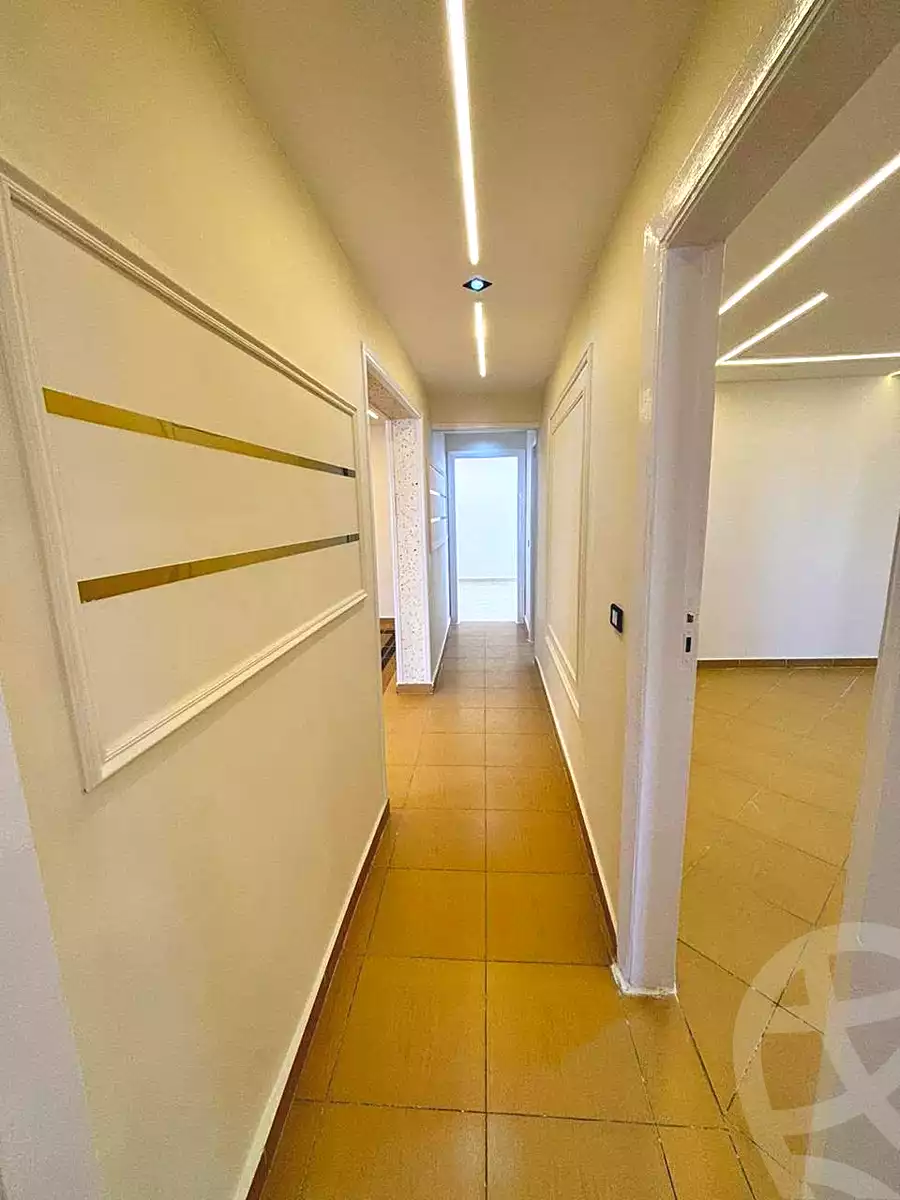 https://aqarmap.com.eg/ar/listing/7192176-for-sale-alexandria-miami-el-gaish-rd-st