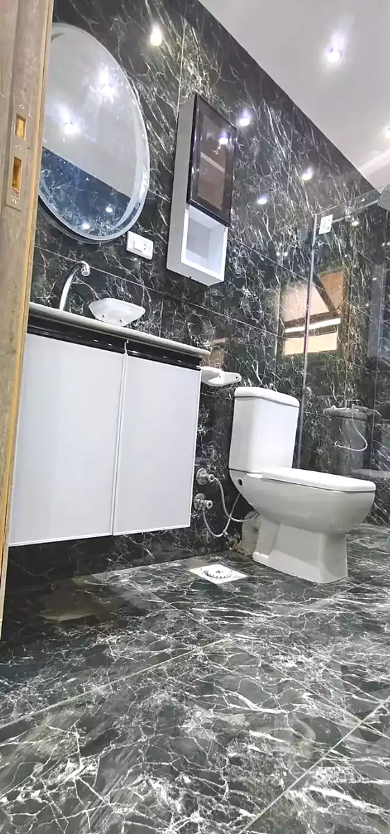 https://aqarmap.com.eg/ar/listing/7192544-for-sale-alexandria-al-agamy-el-hanouvel