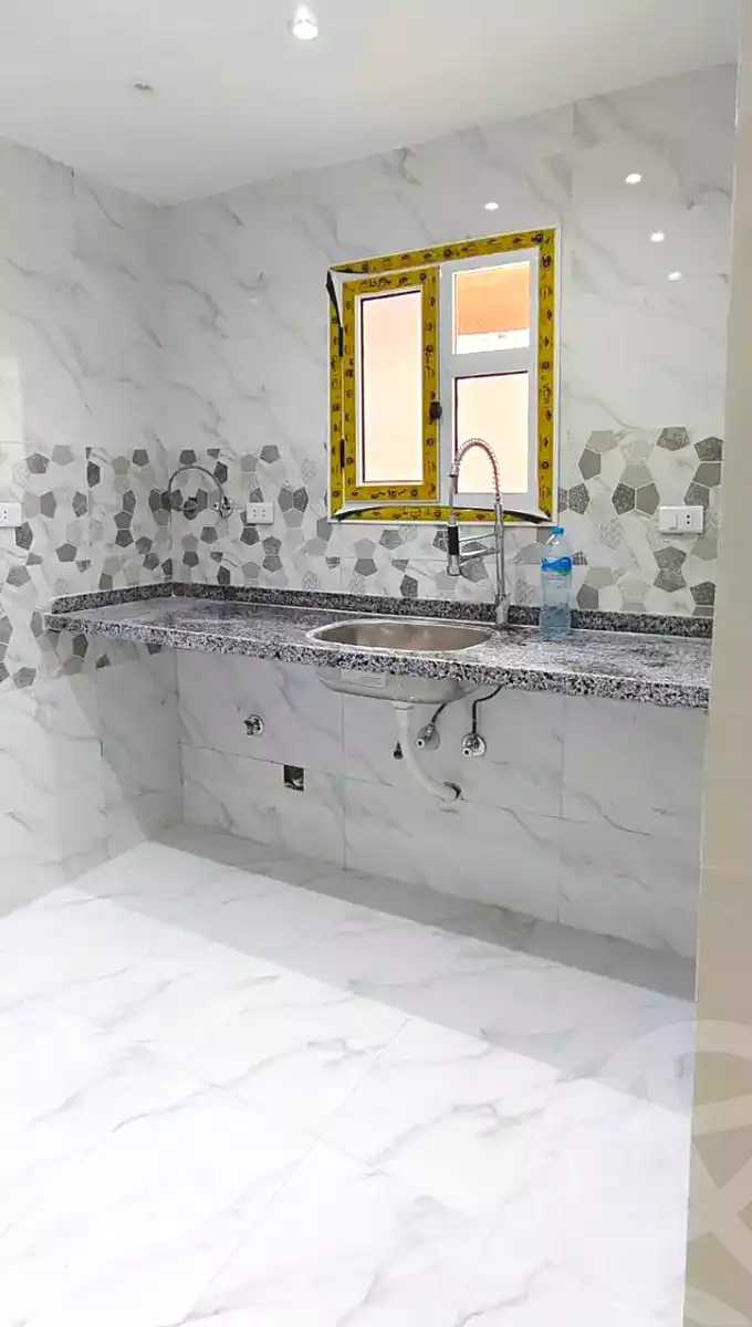 https://aqarmap.com.eg/ar/listing/7192544-for-sale-alexandria-al-agamy-el-hanouvel