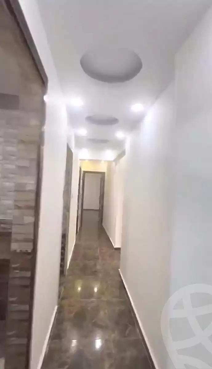 https://aqarmap.com.eg/ar/listing/7192624-for-sale-alexandria-new-miami-street-10