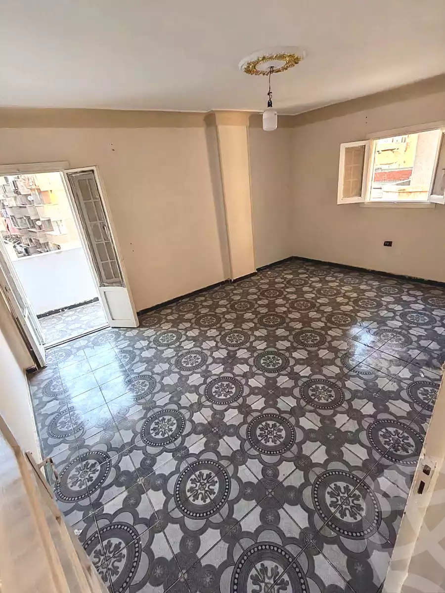https://aqarmap.com.eg/ar/listing/7193098-for-sale-alexandria-al-agamy-el-hanouvel
