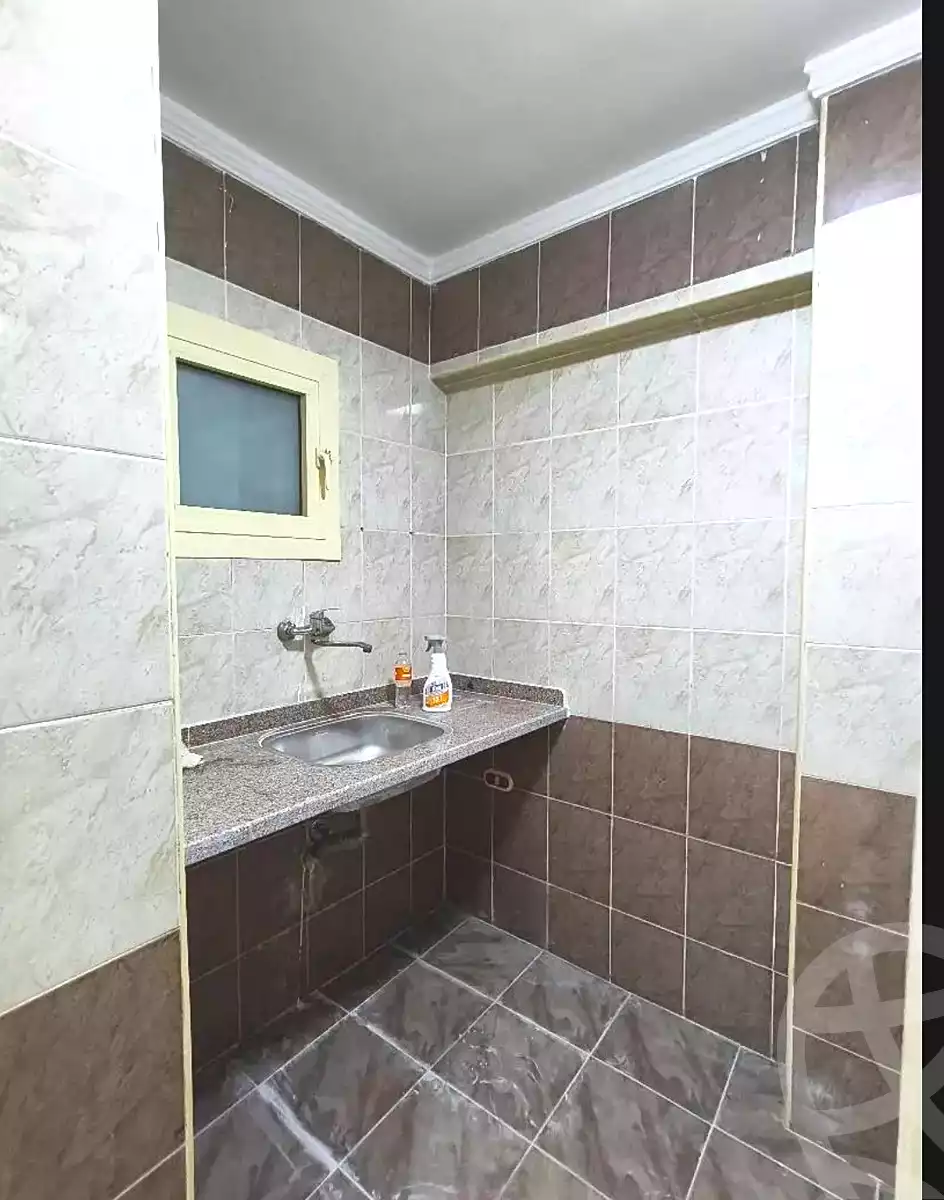 https://aqarmap.com.eg/ar/listing/7193308-for-sale-alexandria-sydy-bshr-sydy-bshr-bhry-gamal-abd-el-nasir-st
